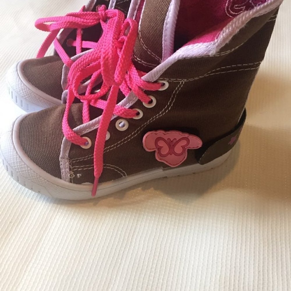 Chula Hightops - Picture 2 of 4